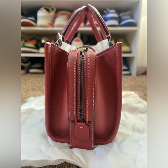 Coach 1941 Rogue 17 - Picture 3 of 11